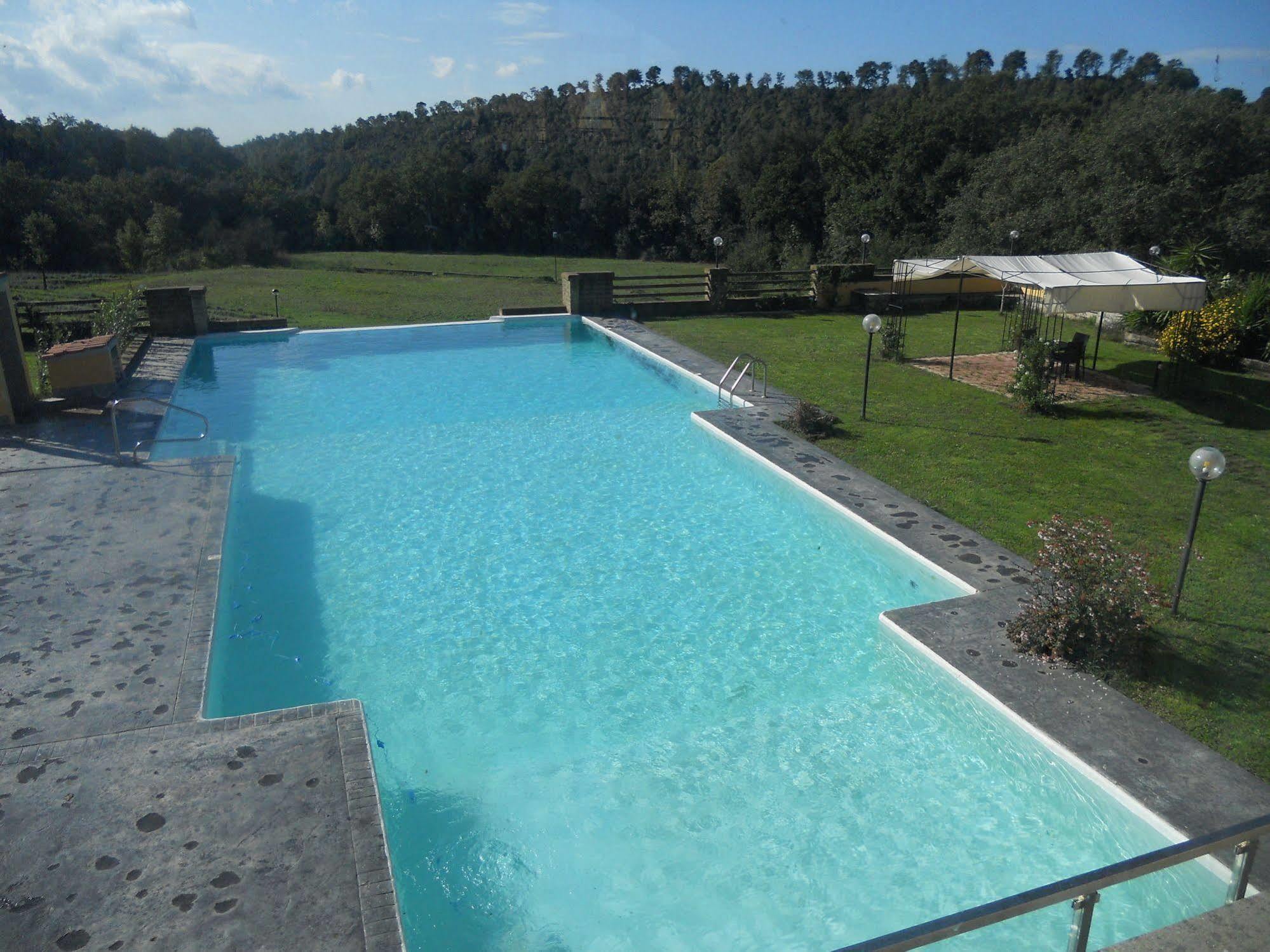 Agriturismo Il Casale Delle Ginestre فيوميتشينو المظهر الخارجي الصورة